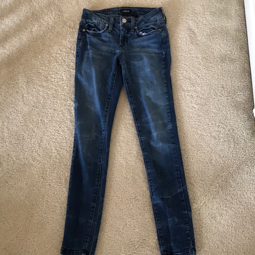 Bebe skinny blue jeans